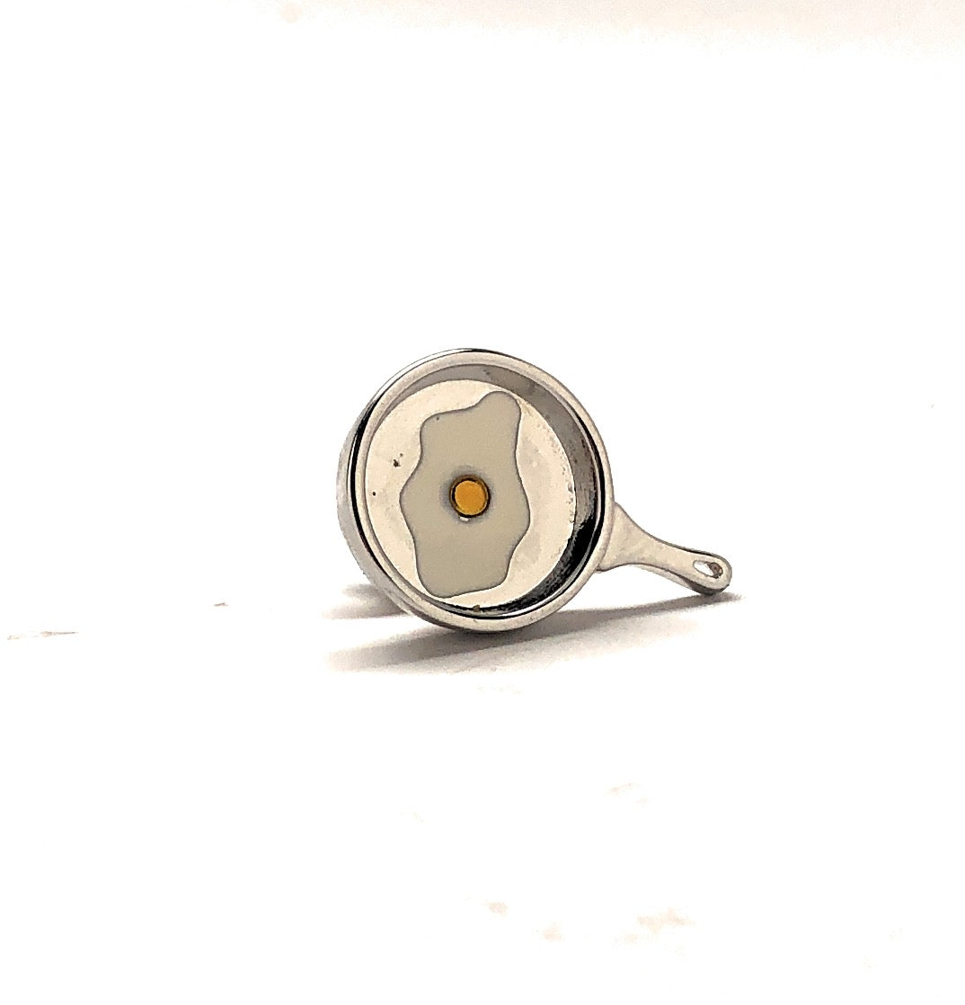 Fried Egg Pin Frying Silver Pan Sunny Side Up Lapel Pin Skillet Enamel Pin Cooking Lapel Pin Outdoors Camping Kitchen Cooking