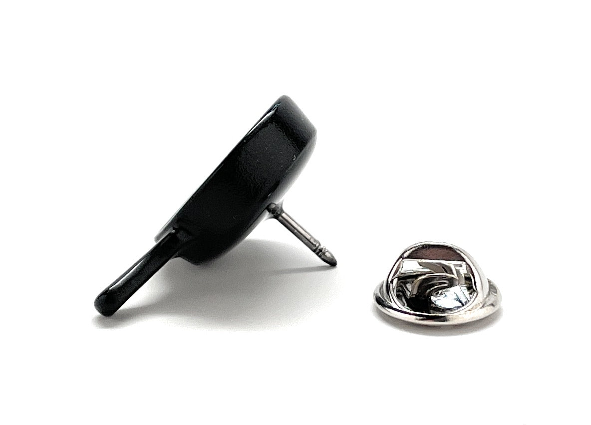 Frying Pan Lapel Pin Cast Iron Tangled Enamel Pin 3D Design