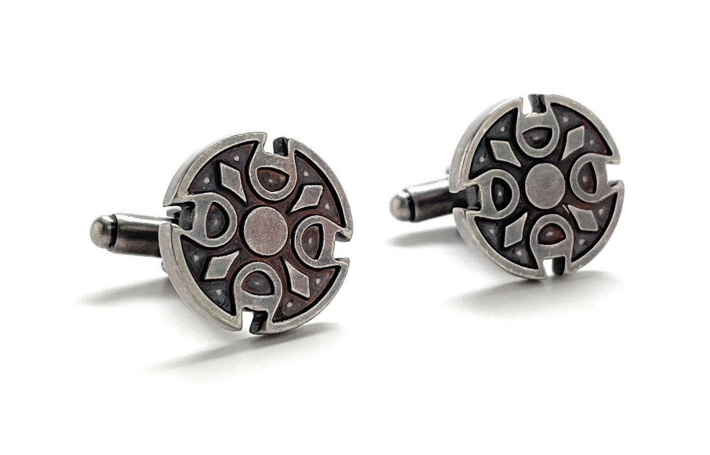 Celtic Cross Design Cufflinks – Timeless Elegance and Heritage