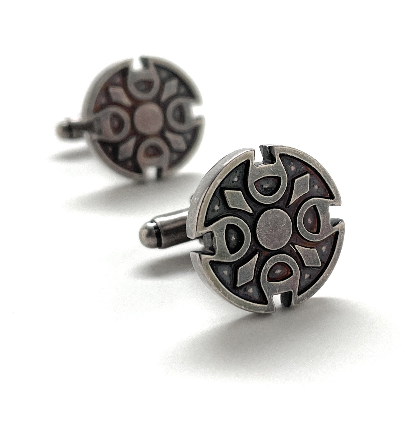 Celtic Cross Design Cufflinks – Timeless Elegance and Heritage