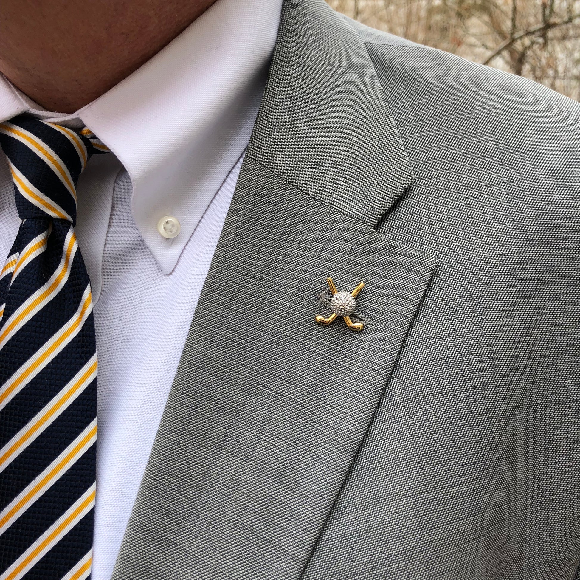 gray suite Golf Clubs and Ball Enamel Pin - Perfect Gift for Golfers