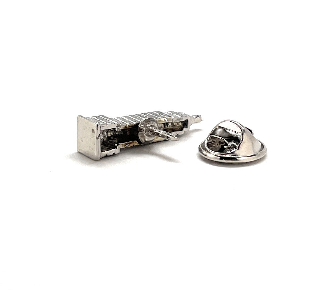 Silver Empire State Building lapel pin with detailed skyscraper design – iconic New York City souvenir and fashion accessory by JayPins