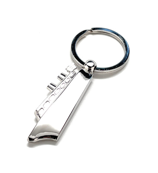 Cruise Ship Keychain Motorboat Key Chain with Key Ring Racing Ship Vacation Key Ring Bag Purse Charm Cruise Worker Gift