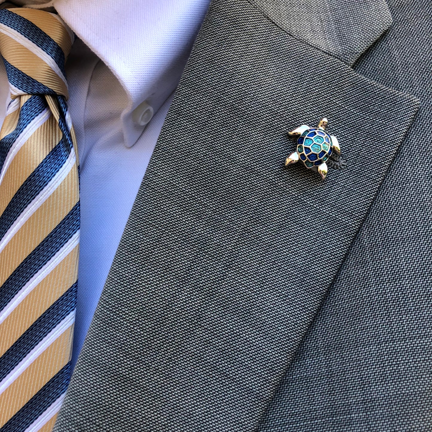 Caribbean Blue Turtle Lapel Pin Beautiful Enamel Pin