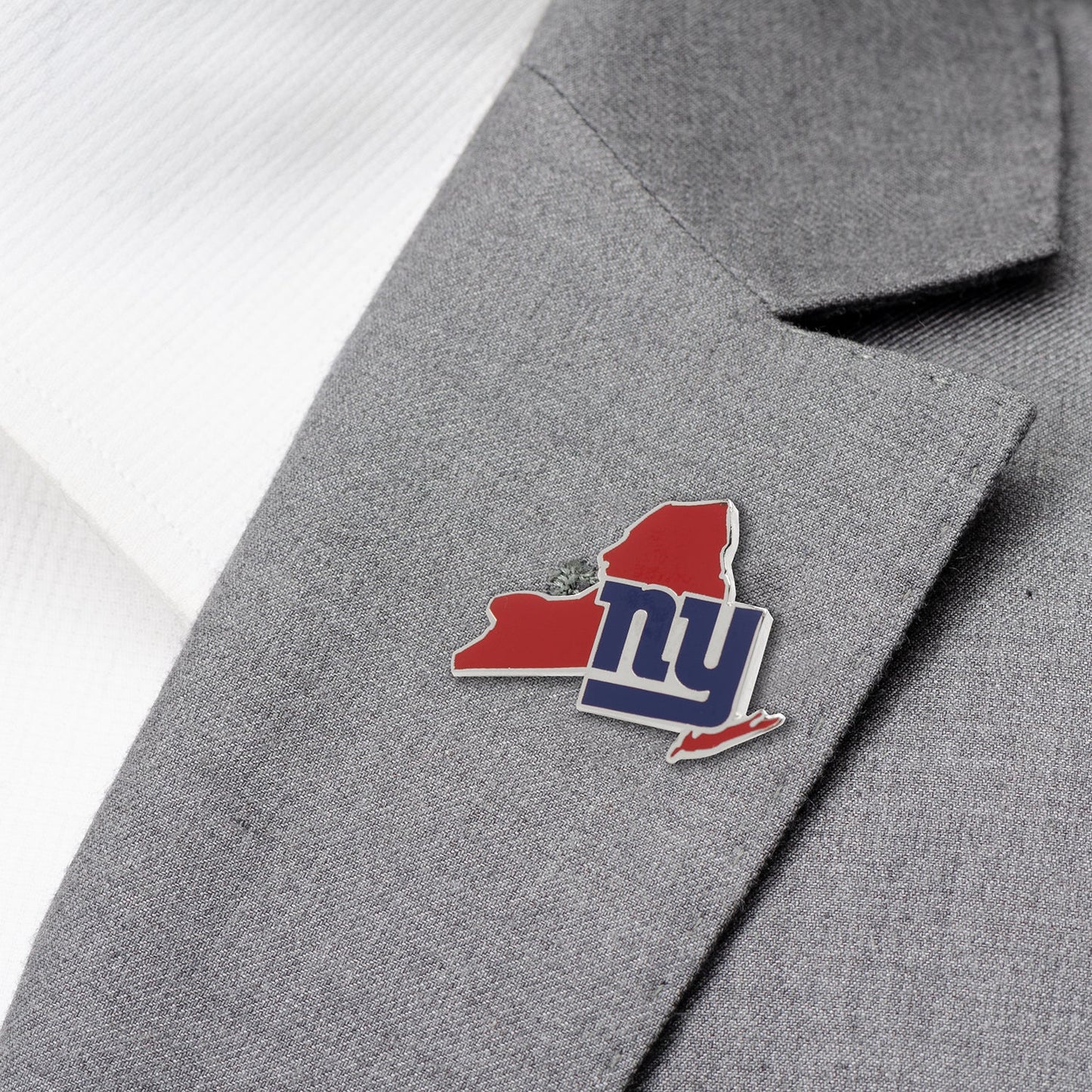 New York Giants state-shaped lapel pin – official NFL New York logo accessory