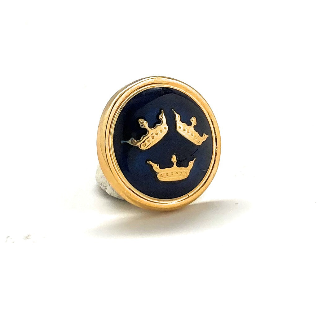 Three Kings Lapel Pin Royal Blue Gold Crowns Tie Tack The Royal Family Enamel Pin Crest