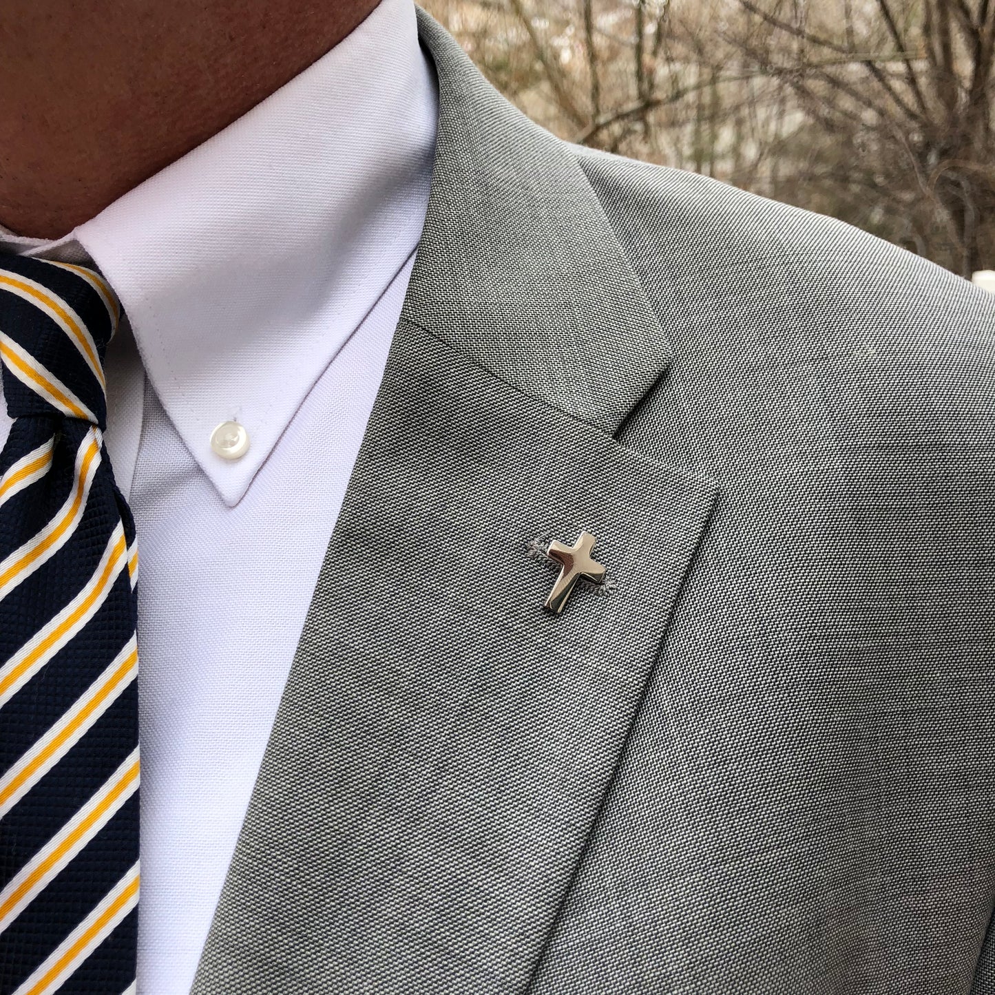 Christian Cross Lapel Pin Holy Father Cut Out Design Enamel Pin Silver Cross Tone 3D Cross Pin Tie Tack Lanyard Pins