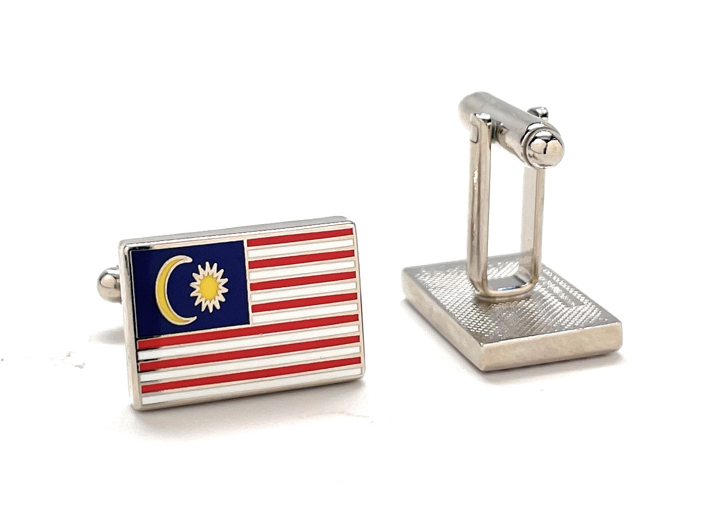 Malaysia Flag Cufflinks – silver cufflinks featuring the red and white stripes, blue field, and gold crescent moon and star, symbolizing Malaysian pride and national heritage by JayPins.