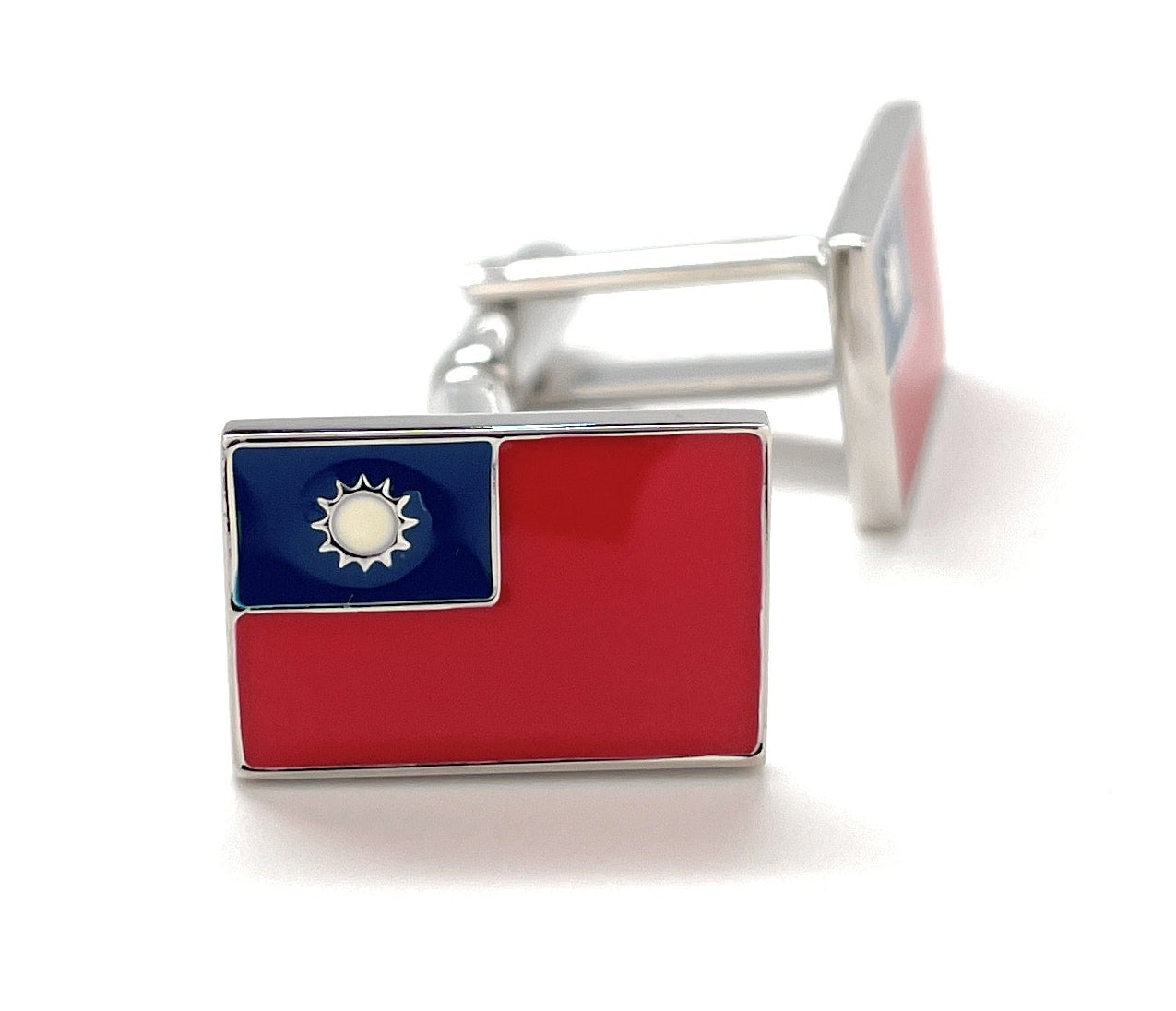 Taiwan Flag Cufflinks – silver enamel cufflinks featuring the red, blue, and white colors of Taiwan’s national flag with white sun emblem, designed by JayPins for patriotic pride.