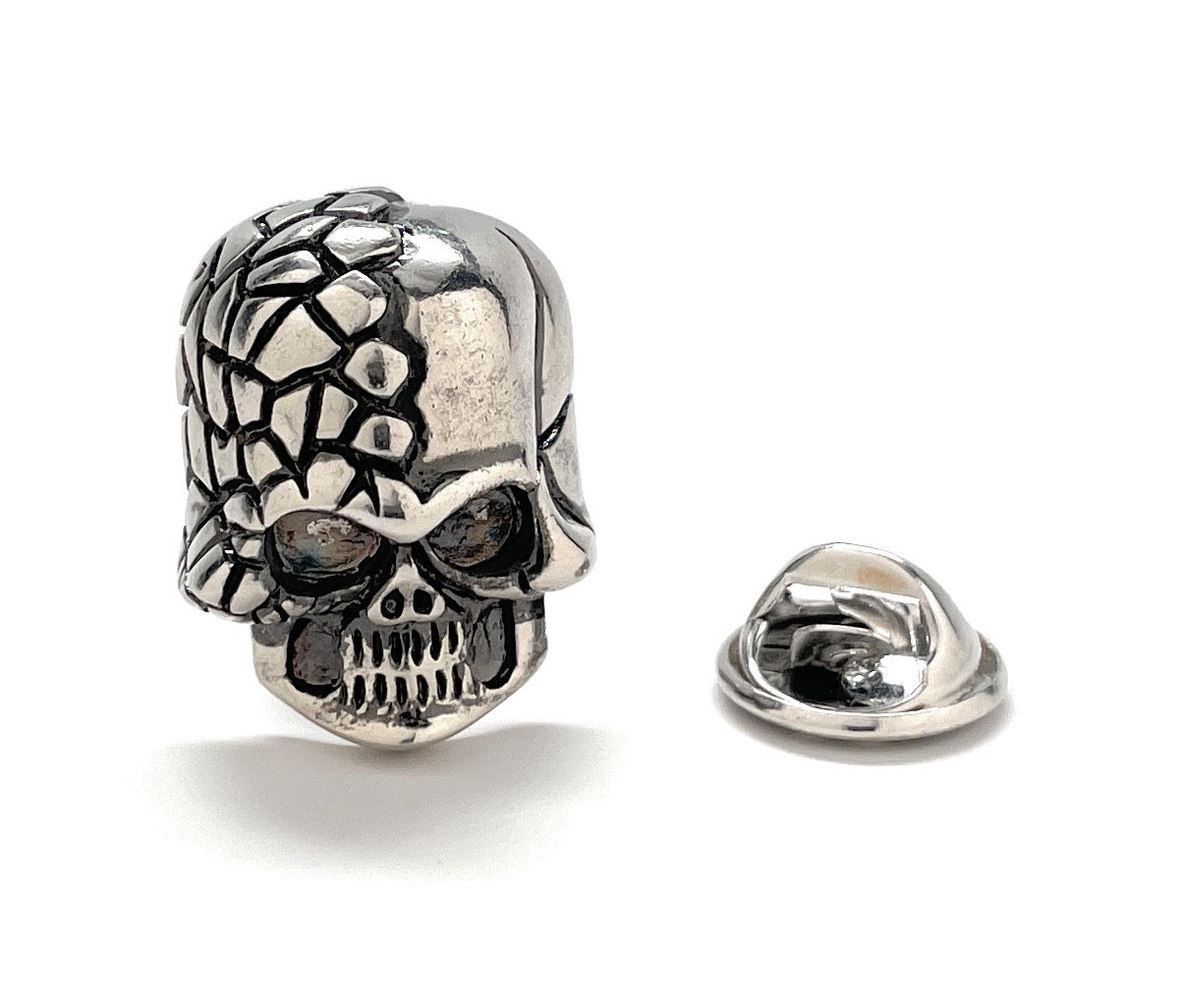 Jamaica Rum Skull Pin 2024 Silver Rhodium Platting with Black Enamel Pin Pirate Cosplay Pin Pirates Skull Lanyard Pin Skull Backpack Pin