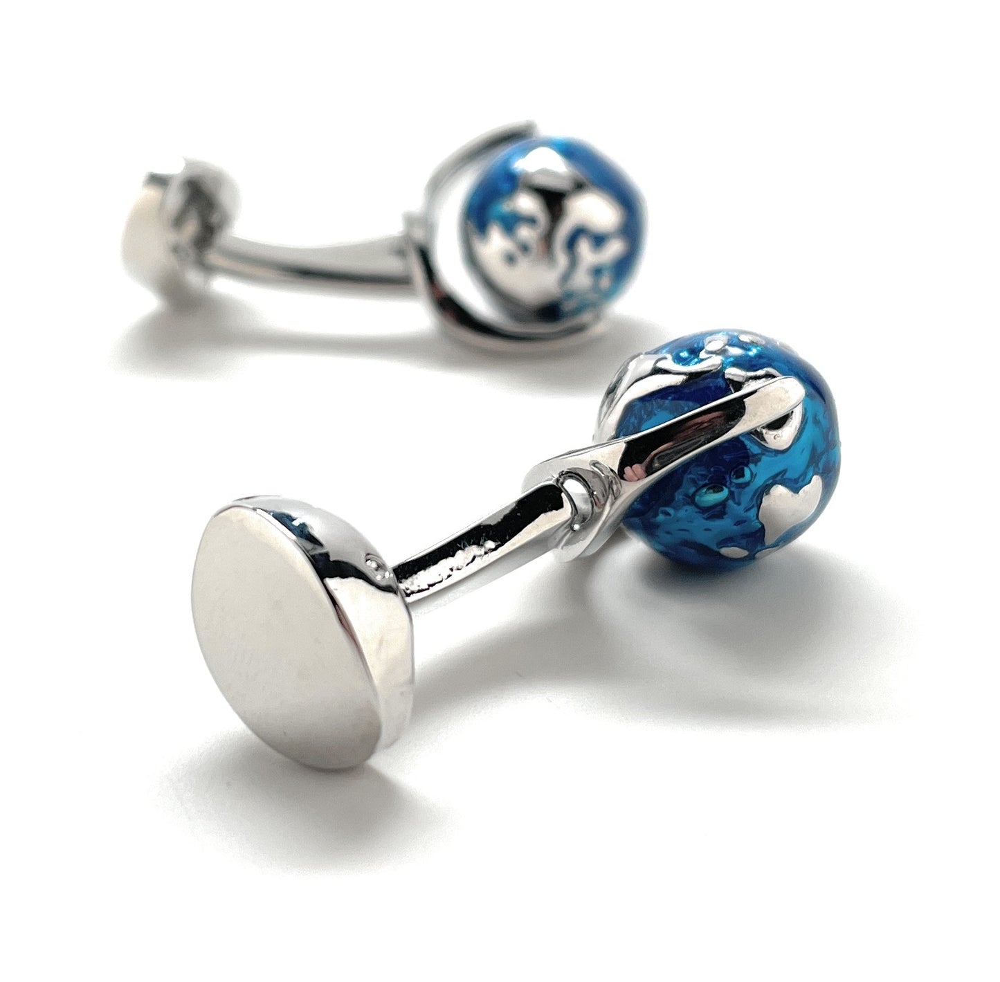 JayPins Spinning Globe Cufflinks – silver and blue rotating Earth cufflinks symbolizing global ambition and travel, perfect for executives, world travelers, and professionals.