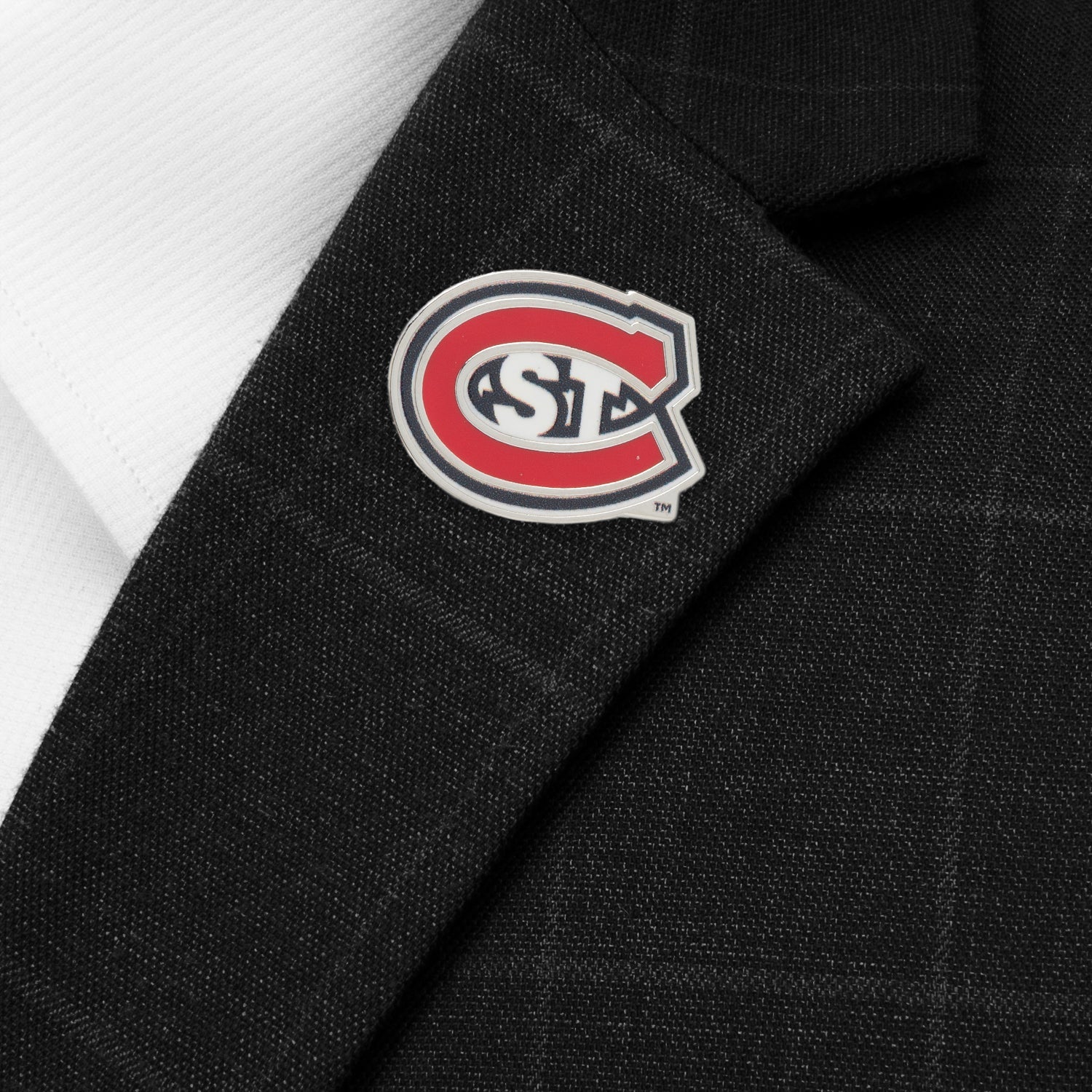 Black blazer with a lNCAA St. Cloud State Huskies Mascot Lapel Pin – red and black logo pin for alumni and fans