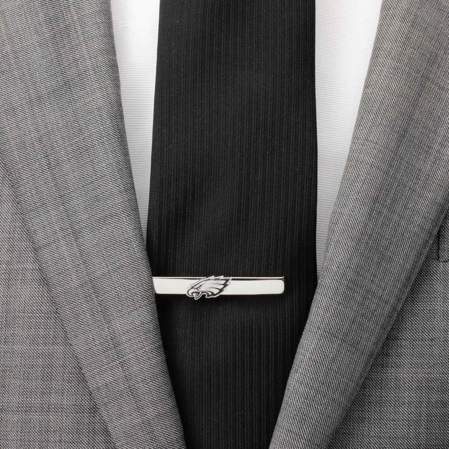 Black tie with a silver tie clip on a gray suit jacket NFL Philadelphia Eagles Tie Clip