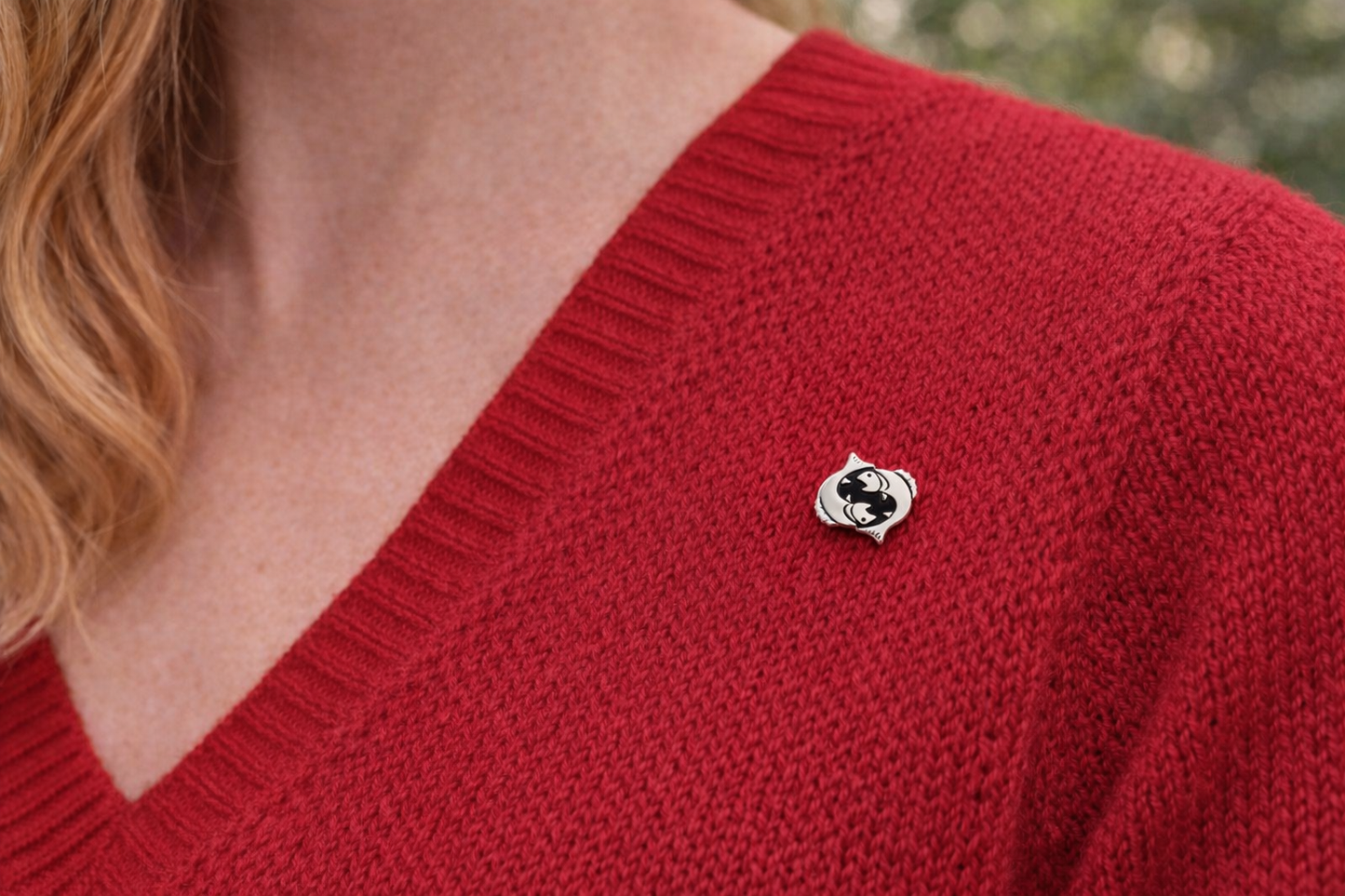 Pisces Zodiac Fish Lapel Pin – Silver and Black Enamel Astrology Gift