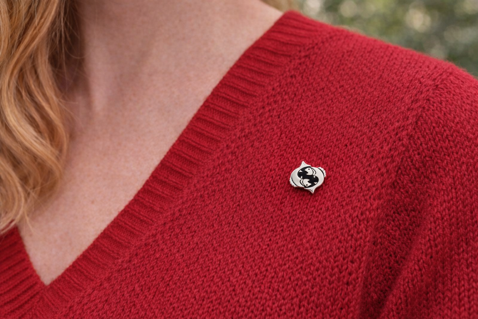 Pisces Zodiac Fish Lapel Pin – Silver and Black Enamel Astrology Gift