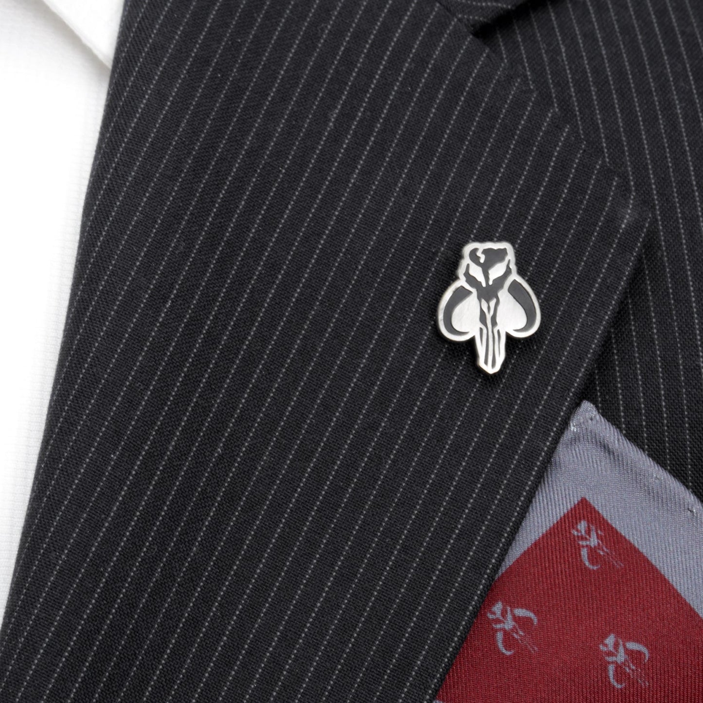 Star Wars Mandalorian 3-Pack Dress Sock and Mythosaur Lapel Pin Gift Set