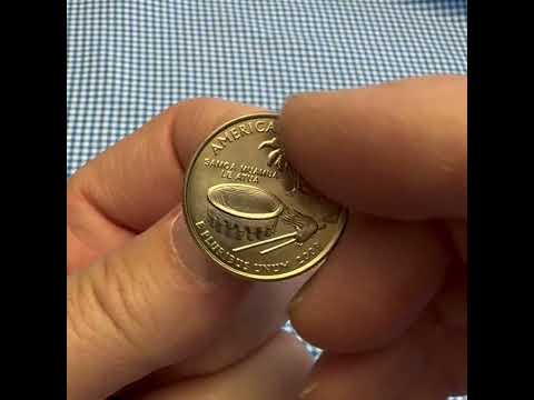 Samoa Coin Lapel Pin 