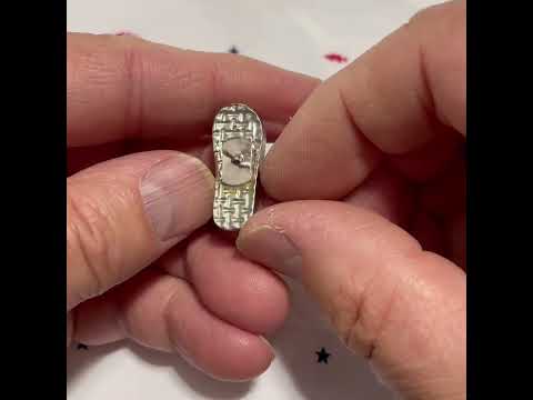 Silver Flip-Flop Lapel Pin – Beach Wedding & Coastal Style Accessory