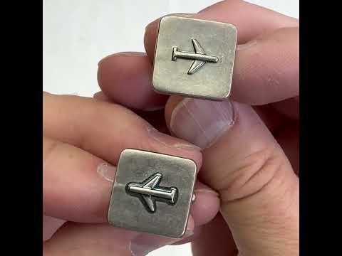 Vintage Stamped Airplane Cufflinks – Classic Pilot & Aviation Enthusiast Accessory