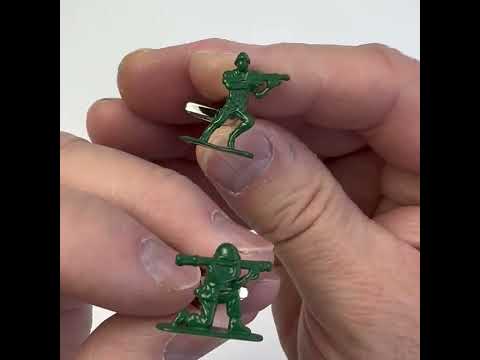 Army Men Cufflinks Plastic Soldier Green Enamel Cuff Links 3D Army Men Toy Soldier Great Detailed Army Dad Army Boyfriend