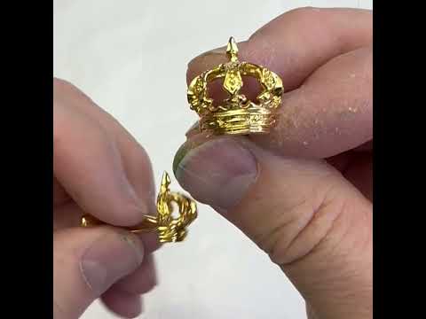 Royal Family Crown of the Kingdom Cufflinks – Gold-Plated Luxury Men’s Jewelry