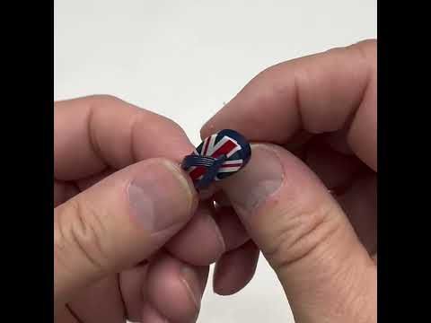 Union Jack Flip Flop Lapel Pin – British Flag Beach Wedding Accessory